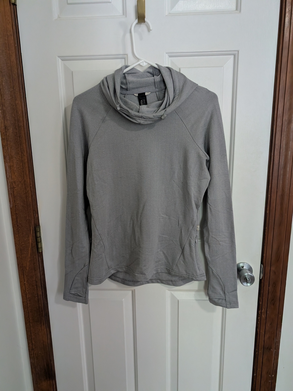 Mondetta Light Gray Cowl Neck Pullover Sweater